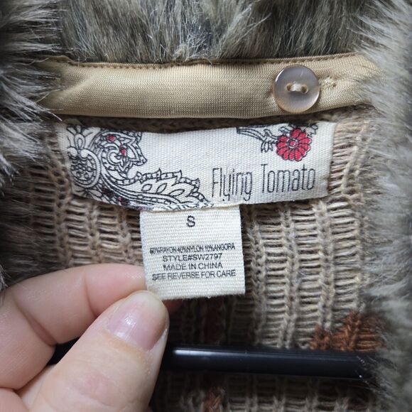 Flying‎ Tomato Angora Blend Brown Sweater- Removable Fur Collar Sz Small - Picture 3 of 6